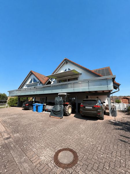 Großzügiges Zweifamilienhaus in Sulz/ Renfrizhausen